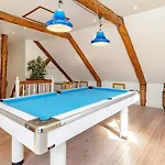 5 Star Holiday Home In Logstrup * Hjarbaek