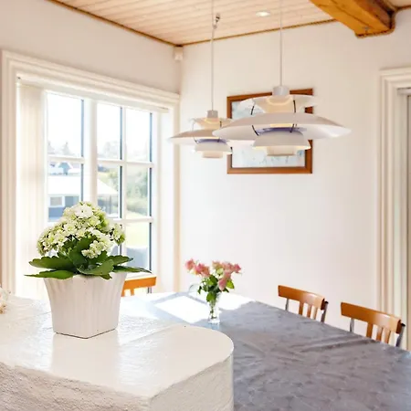 8 Person In Logstrup-by Traum Casa vacanze Hjarbæk