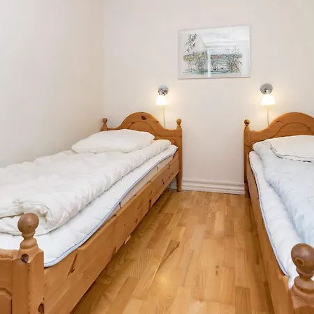 8 Person In Logstrup-by Traum